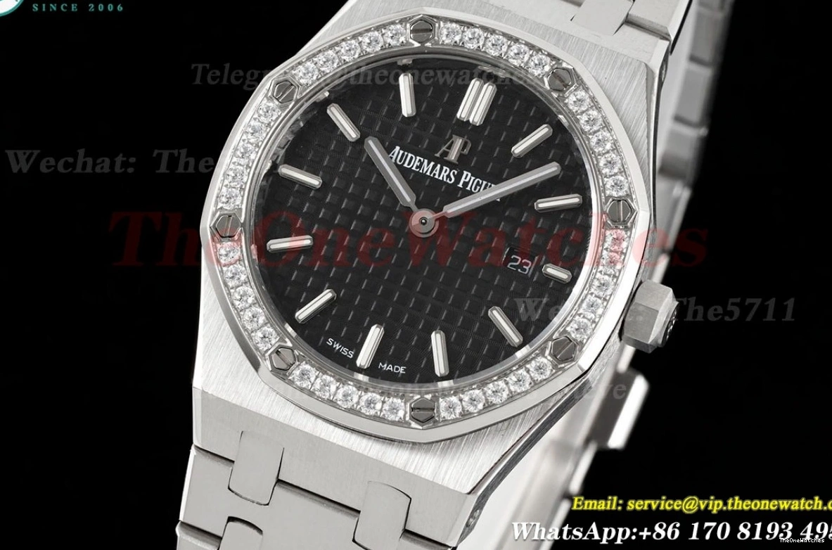 Ladies 33mm Quartz Royal Oak Black SS SS Swiss Dial 8F 0501